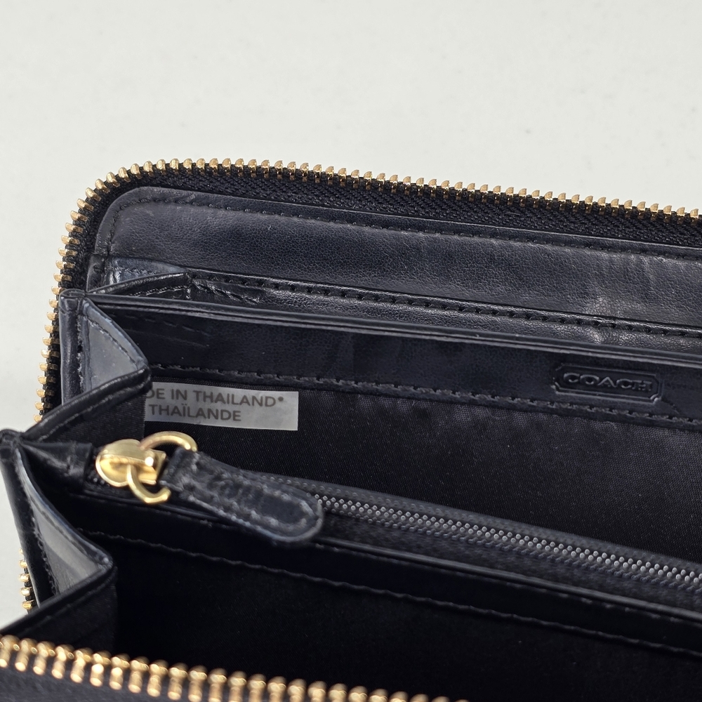 Coach Campbell Black Leather Zip Around Clutch Wallet Gold Hardware - Picture 8 of 8